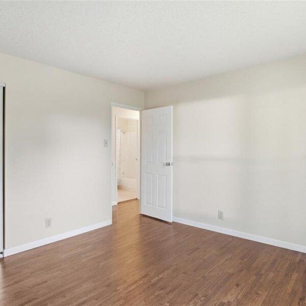 182500 | 2330 Rockymont Drive, St Louis MO 63136