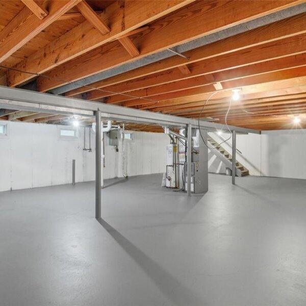 182500 | 2330 Rockymont Drive, St Louis MO 63136