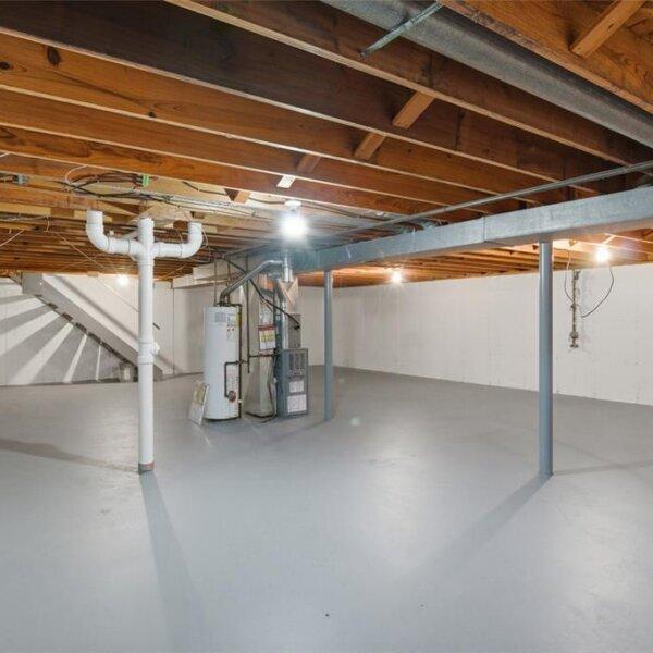 182500 | 2330 Rockymont Drive, St Louis MO 63136