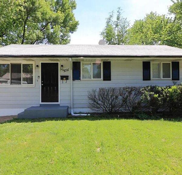 104900 |  220 Roderick Drive, St Louis, Missouri 63137