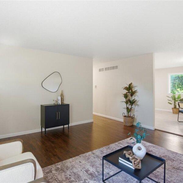 182500 | 2330 Rockymont Drive, St Louis MO 63136