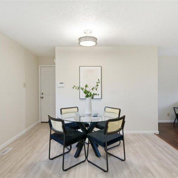 182500 | 2330 Rockymont Drive, St Louis MO 63136