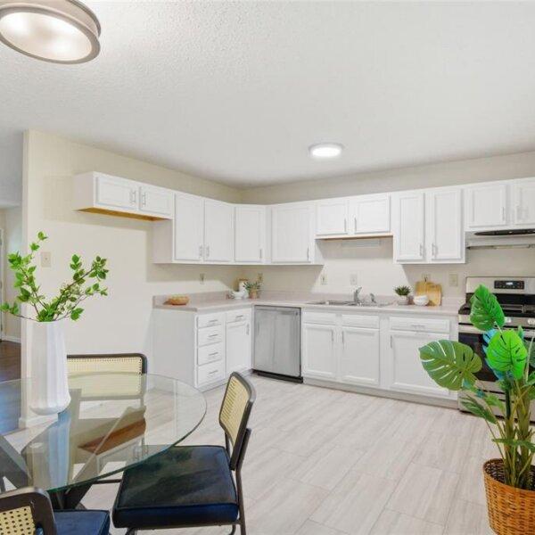 182500 | 2330 Rockymont Drive, St Louis MO 63136